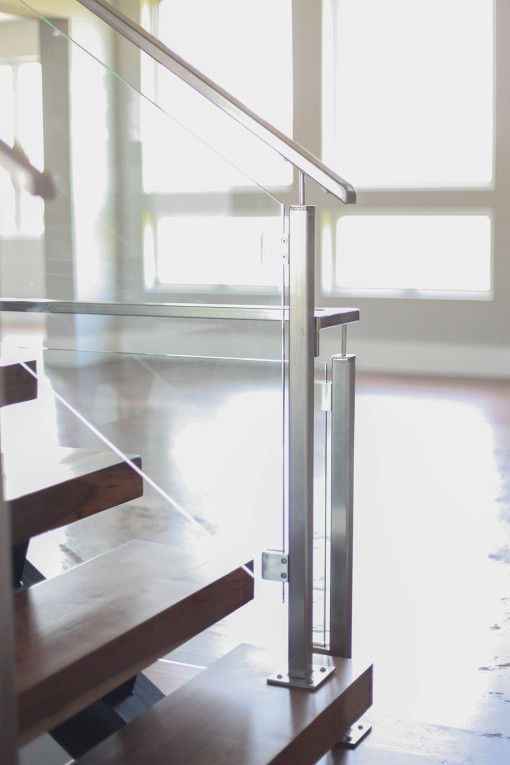 bussanmas-glass-steel-railing-urbandale - Factor Fabrication